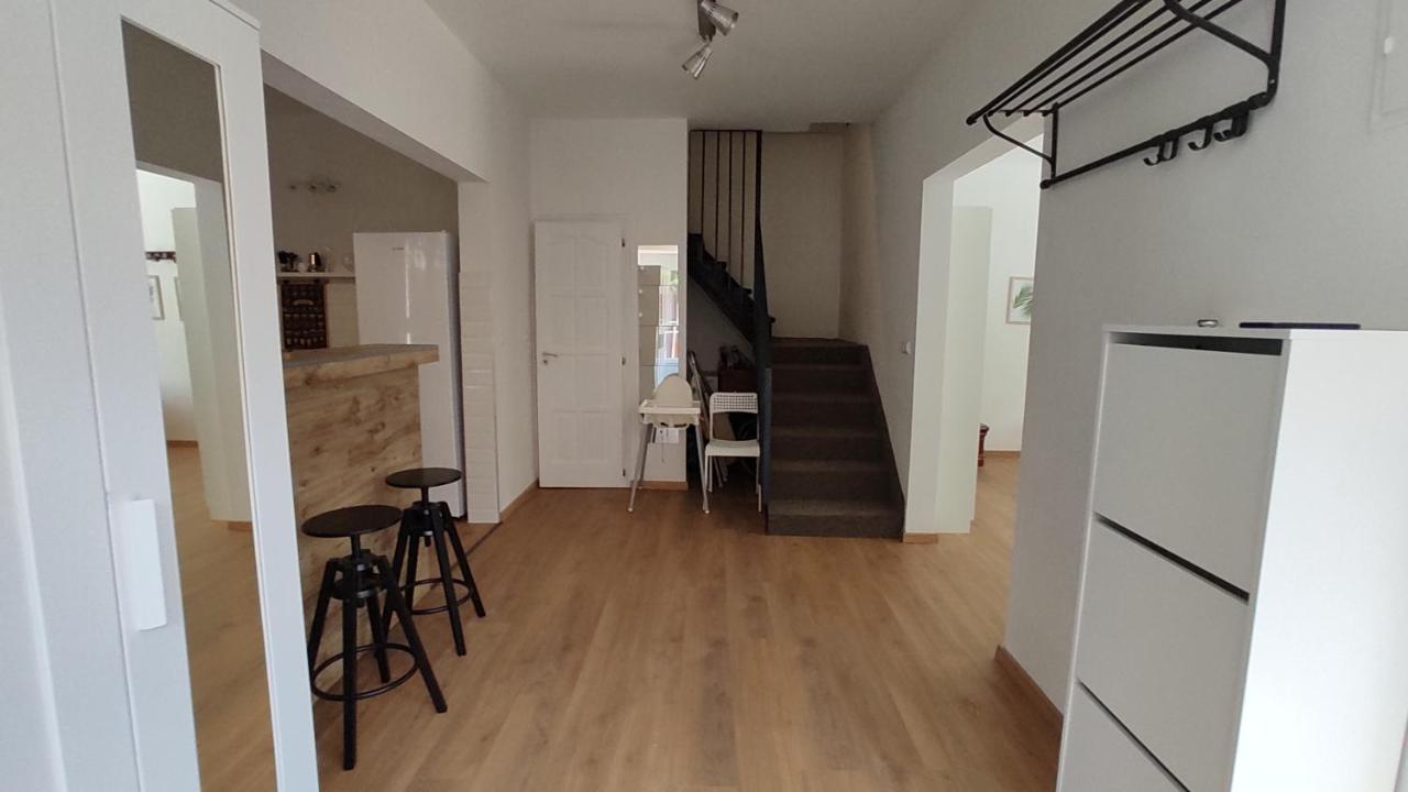 Flora House 3 Minutes From Balaton *