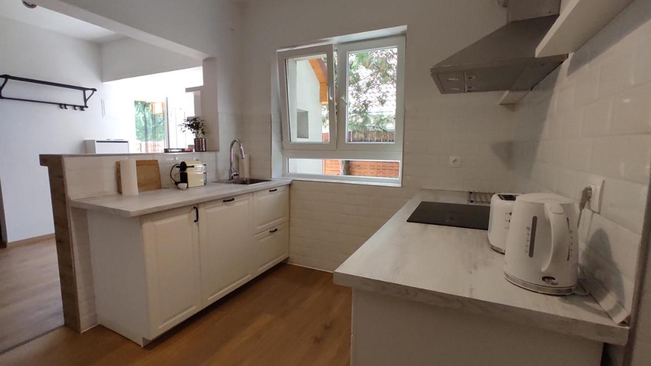 Дом отдыха Flora House 3 Minutes From Balaton Кестхей