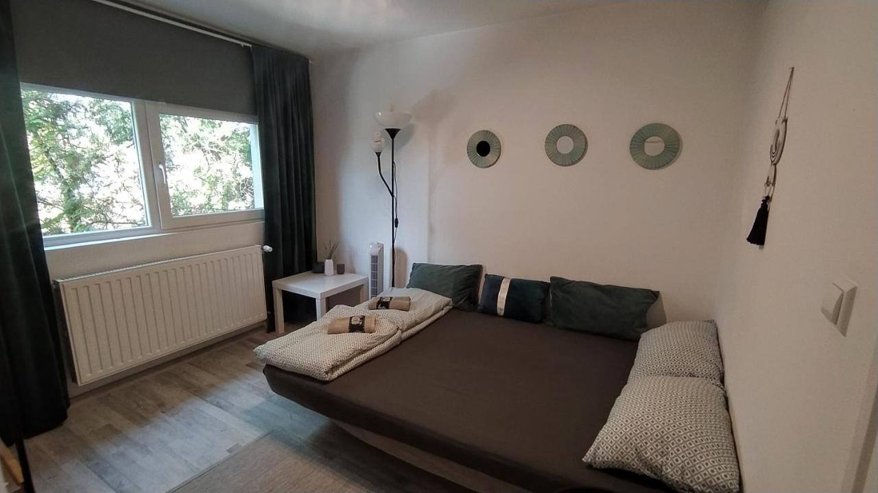 Дом отдыха Flora House 3 Minutes From Balaton Кестхей