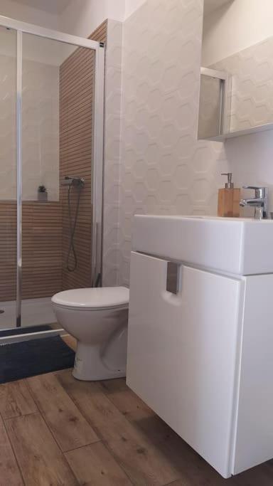Дом отдыха Flora House 3 Minutes From Balaton *